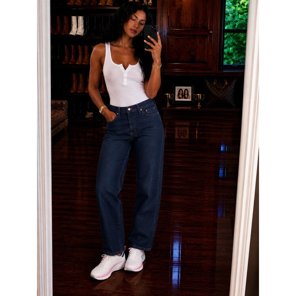 Time and Tru Womens High Rise Straight Leg Jeans Dark Indigo Blue Size 0 NWT
